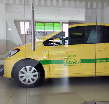 Arche pojazd firmowy oznakowanie