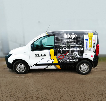 Collaco reklama na samochodzie osobowym