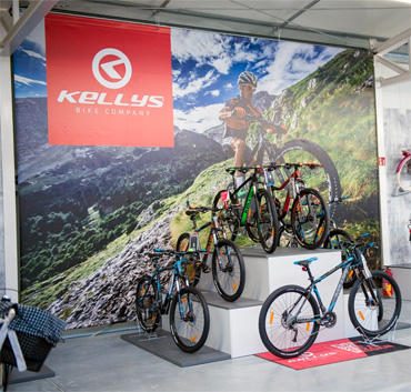 Centrum Rowerowe oznakowanie sklepu