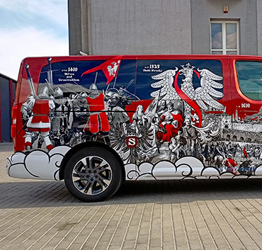 MB Mega Zafira Patriotyczna 1