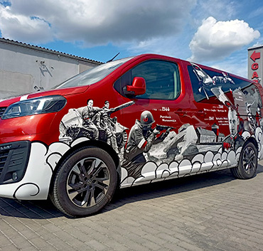 MB Mega Zafira Patriotyczna 2