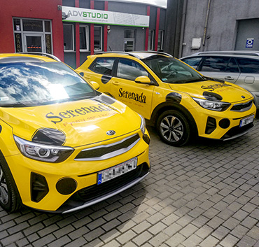 Serenada Kia przód