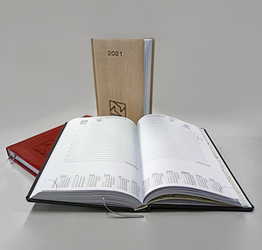 Sawomet kalendarze książkowe zbliżenie